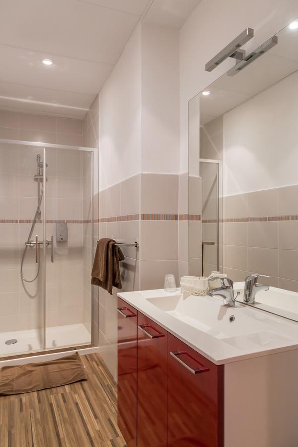 Hotel De La Gare Thouars Dış mekan fotoğraf